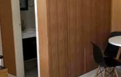 Imagem: O apartamento possui 2 Dormitórios, 1 Banheiro, 1 Vaga na garagem