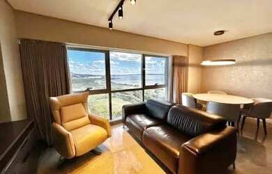 Imagem: O apartamento possui 1 Dormitório, 2 Banheiros, 2 Vagas na