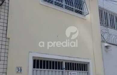 Imagem: A casa possui 2 Dormitórios, 2 Banheiros, 1 Vaga na garagem