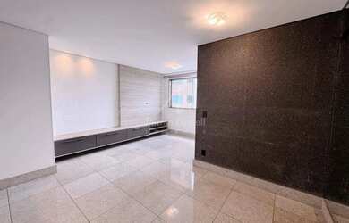 Imagem: O apartamento possui 2 Dormitórios, 2 Banheiros, 2 Vagas na