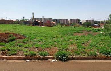 Imagem: O terreno possui 310m² de Área e está localizado em Jardim