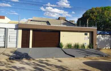 Imagem: Vendo casa nova em Porto Nacional