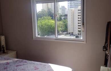 Imagem: O apartamento possui 1 Dormitório, 1 Banheiro, 1 Vaga na garagem