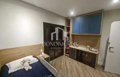 Imagem: O apartamento possui 4 Dormitórios, 5 Banheiros, 360m² de