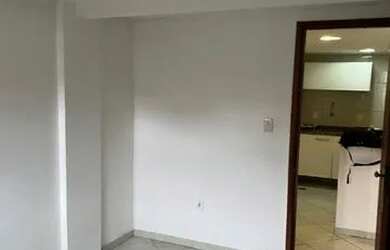 Imagem: O apartamento possui 1 Dormitório e 1 Banheiro e está localizado