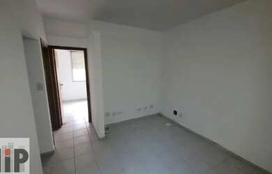 Imagem: O apartamento possui 1 Dormitório, 1 Banheiro, 1 Vaga na garagem