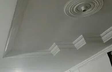 Imagem: A casa possui 2 Dormitórios, 1 Banheiro e está localizado