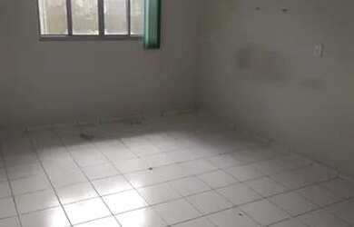 Imagem: A casa possui 3 Dormitórios e 5 Vagas na garagem e está localizado