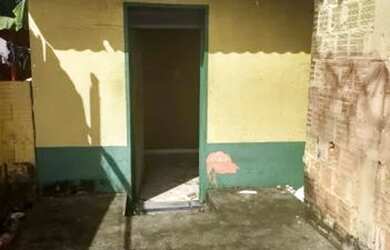 Imagem: A casa para alugar possui 3 Dormitórios, 1 Banheiro, 50m²