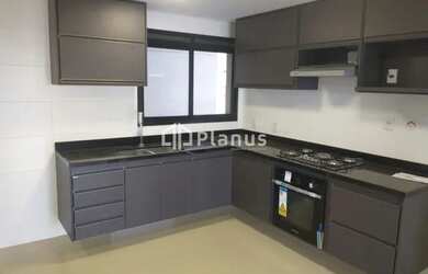 Imagem: O apartamento possui 3 Dormitórios, 5 Banheiros, 1 Vaga na