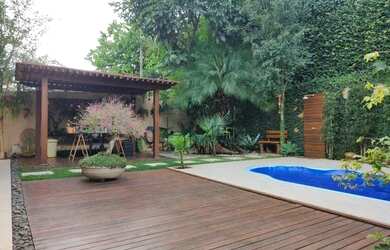 Imagem: A casa em condomínio possui 4 Dormitórios, 4 Banheiros, 4