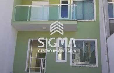 Imagem: A casa possui 3 Dormitórios, 2 Banheiros, 2 Vagas na garagem