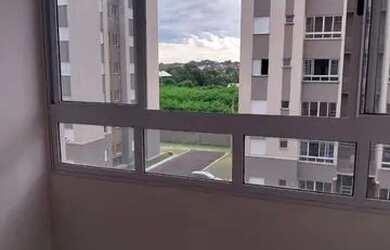 Imagem: O apartamento possui 2 Dormitórios, 1 Banheiro, 1 Vaga na garagem