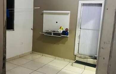 Imagem: O apartamento para alugar possui 2 Dormitórios e 1 Banheiro