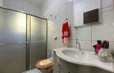 Imagem 12: CASA À VENDA NO JARDIM SAN RAPHAEL EM ARAPONGAS