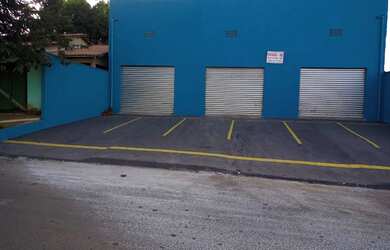 Imagem: O depósito possui 5 Vagas na garagem, 448m² de Área e está