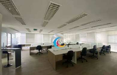 Imagem: O depósito possui 5 Vagas na garagem, 660m² de Área, Imóvel