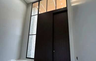 Imagem 2: Sobrado no mirante do lago