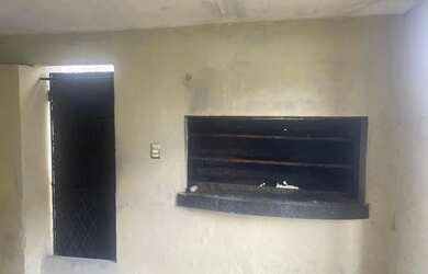 Imagem: A casa possui 2 Dormitórios, 2 Banheiros, 100m² de Área e