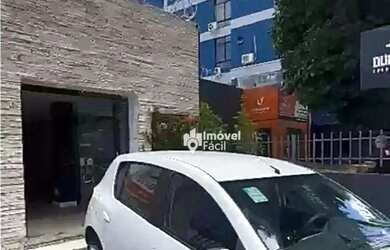 Imagem: O depósito possui 2 Vagas na garagem e 90m² de Área e está