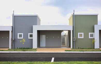 Imagem: A casa em condomínio possui 3 Dormitórios, 2 Banheiros, 2