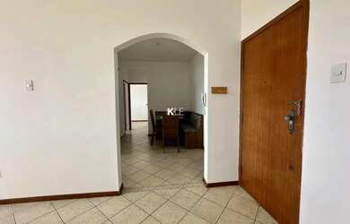 Imagem 3: Apartamento 02 dormitórios, semi mobiliado, vista mar, no bairro Capoeiras,...