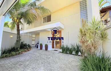 Imagem 2: Seu Refúgio de Luxo em Camboinhas Casa com 4 suítes, piscina e Energia...