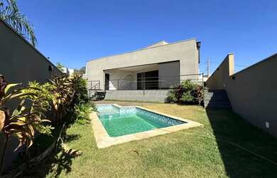 Imagem: Casa de 229m² com 03 suítes à venda em condomínio - Jardim