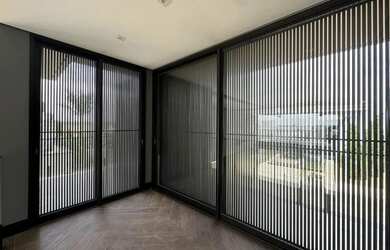 Imagem 9: Imóvel para aluguel e venda tem 490 metros quadrados com 4 quartos