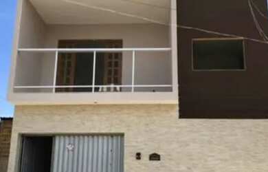 Imagem: A casa possui 2 Dormitórios, 2 Banheiros, 1 Vaga na garagem