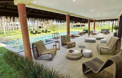 Imagem 4: Casa de condomínio para venda tem 537 metros quadrados com 7 quartos...