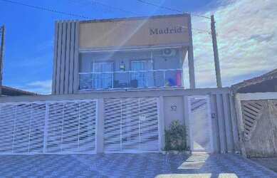 Imagem: A casa possui 2 Dormitórios, 1 Banheiro, 1 Vaga na garagem