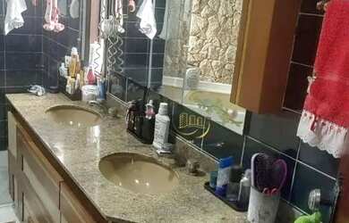 Imagem 16: Lindíssima Casa mobiliada para locação com 4 suítes, com área construída...