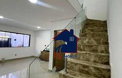 Imagem: A casa possui 3 Dormitórios, 3 Banheiros, 2 Vagas na garagem