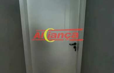 Imagem: O apartamento possui 1 Dormitório, 1 Banheiro, 31m² de Área