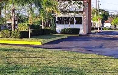 Imagem: A casa em condomínio possui 2 Dormitórios, 1 Banheiro, 2 Vagas