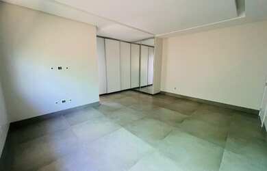 Imagem 9: Linda casa térrea de alto padrão no condomínio Portal do Sol Green