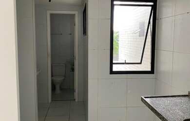 Imagem 4: Apartamento para venda tem 77 metros quadrados com 3 quartos em Calhau...