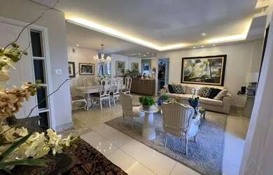 Imagem: O apartamento possui 3 Dormitórios, 3 Banheiros, 2 Vagas na