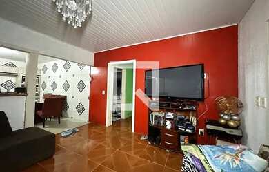 Imagem: A casa possui 2 Dormitórios, 1 Banheiro, 1 Vaga na garagem