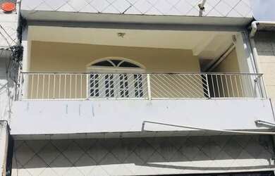 Imagem: A casa possui 2 Dormitórios, 2 Banheiros e está localizado