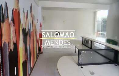 Imagem: O depósito possui 5 Vagas na garagem, 1.080m² de Área e