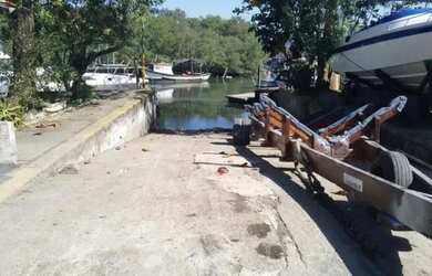 Imagem 2: Locação/Guarujá - Galpão Náutico - Pier - Rampa de Acesso
