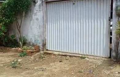 Imagem: A casa possui 2 Dormitórios, 2 Banheiros, 1 Vaga na garagem