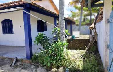 Imagem: A casa possui 2 Dormitórios, 2 Banheiros, 1 Vaga na garagem