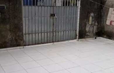 Imagem: A casa em condomínio possui 1 Dormitório, 1 Banheiro e está