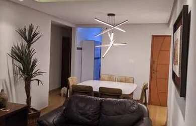 Imagem: A casa possui 2 Dormitórios, 1 Banheiro, 1 Vaga na garagem