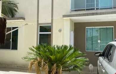 Imagem: A casa possui 4 Dormitórios, 4 Banheiros, 3 Vagas na garagem