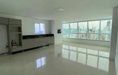 Imagem: O apartamento possui 4 Dormitórios, 4 Banheiros, 2 Vagas na