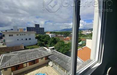 Imagem: O apartamento possui 3 Dormitórios, 2 Banheiros, 1 Vaga na